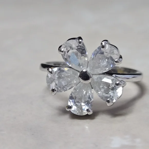 Sterling Silver 925 Rhinestones Floral Ring Size 6 Weigt 2g - Picture 7 of 17